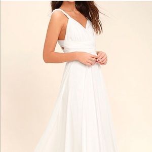 NWT white Lulus dress ..